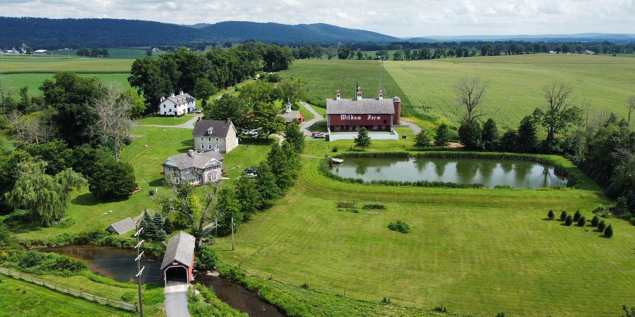 Barn Weddings, Historic Farm Wedding Venue - Foxglove Farm